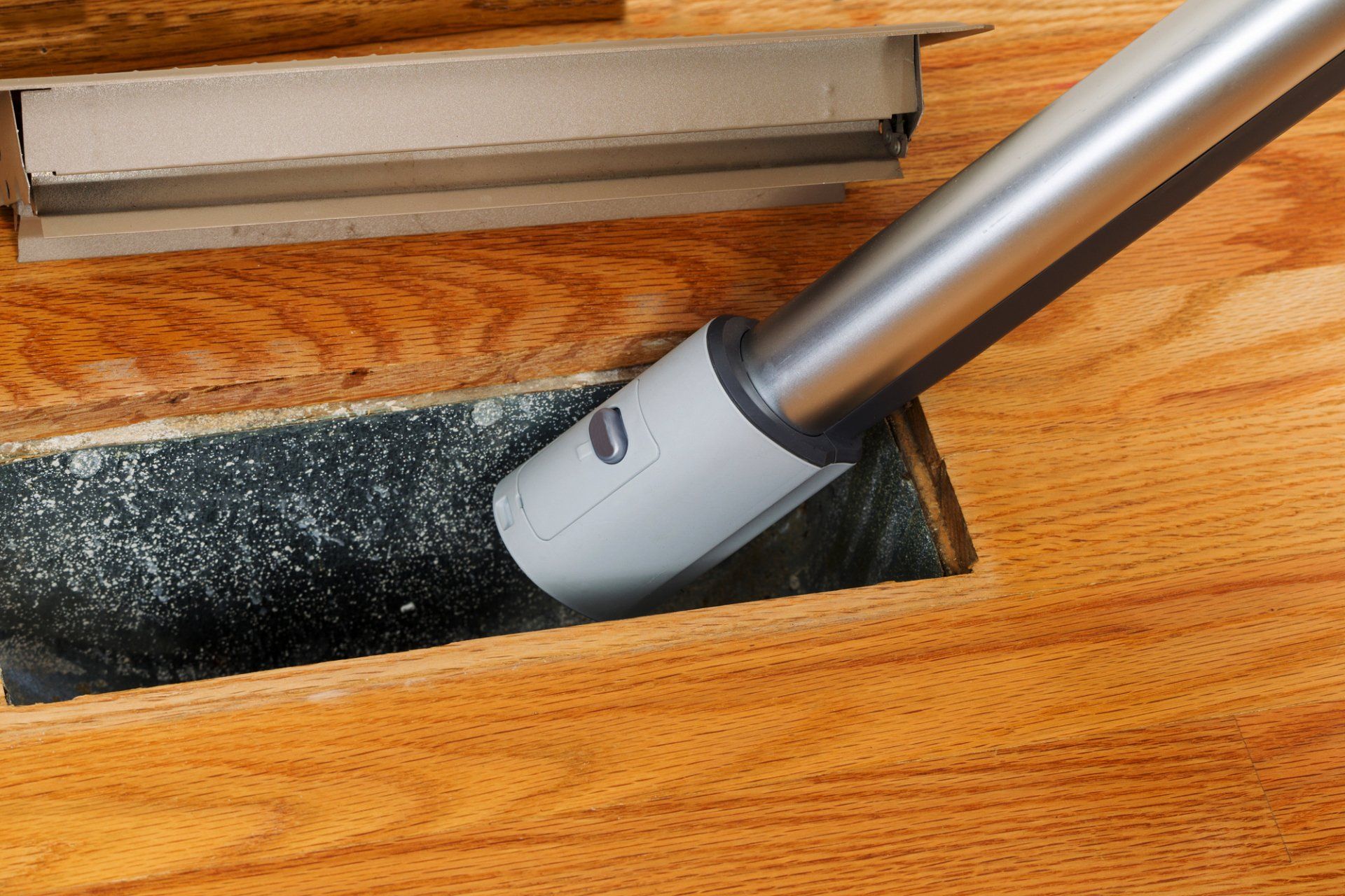 cleaning a dirty air duct
