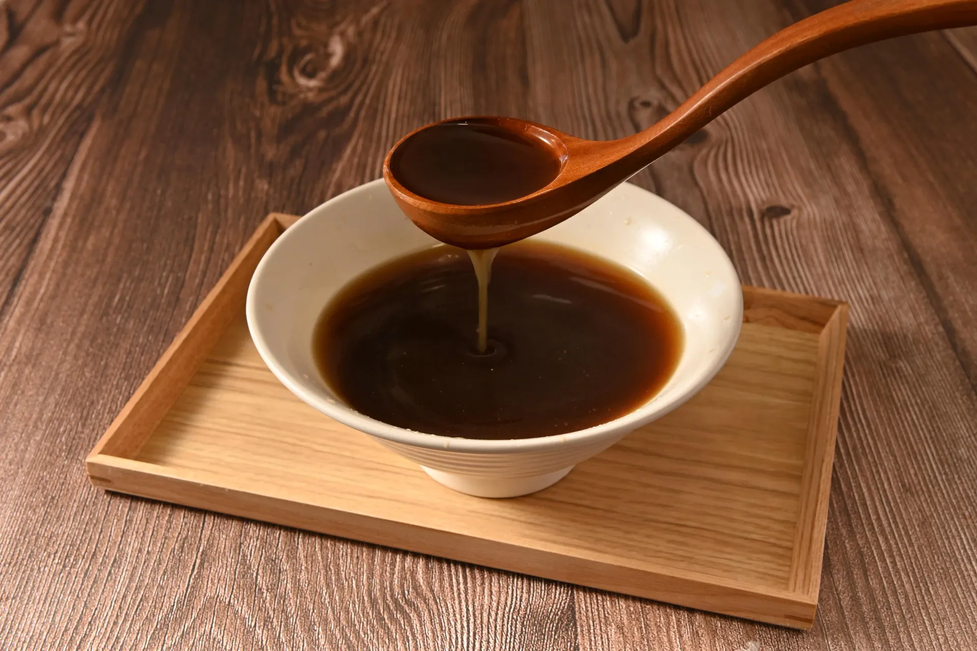 雞白高湯,專業拉麵與火鍋湯底