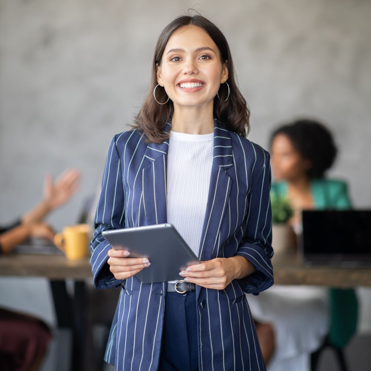 Discover Australia’s highest-paying jobs in insurance, finance, and business support, with top salaries and opportunities.
