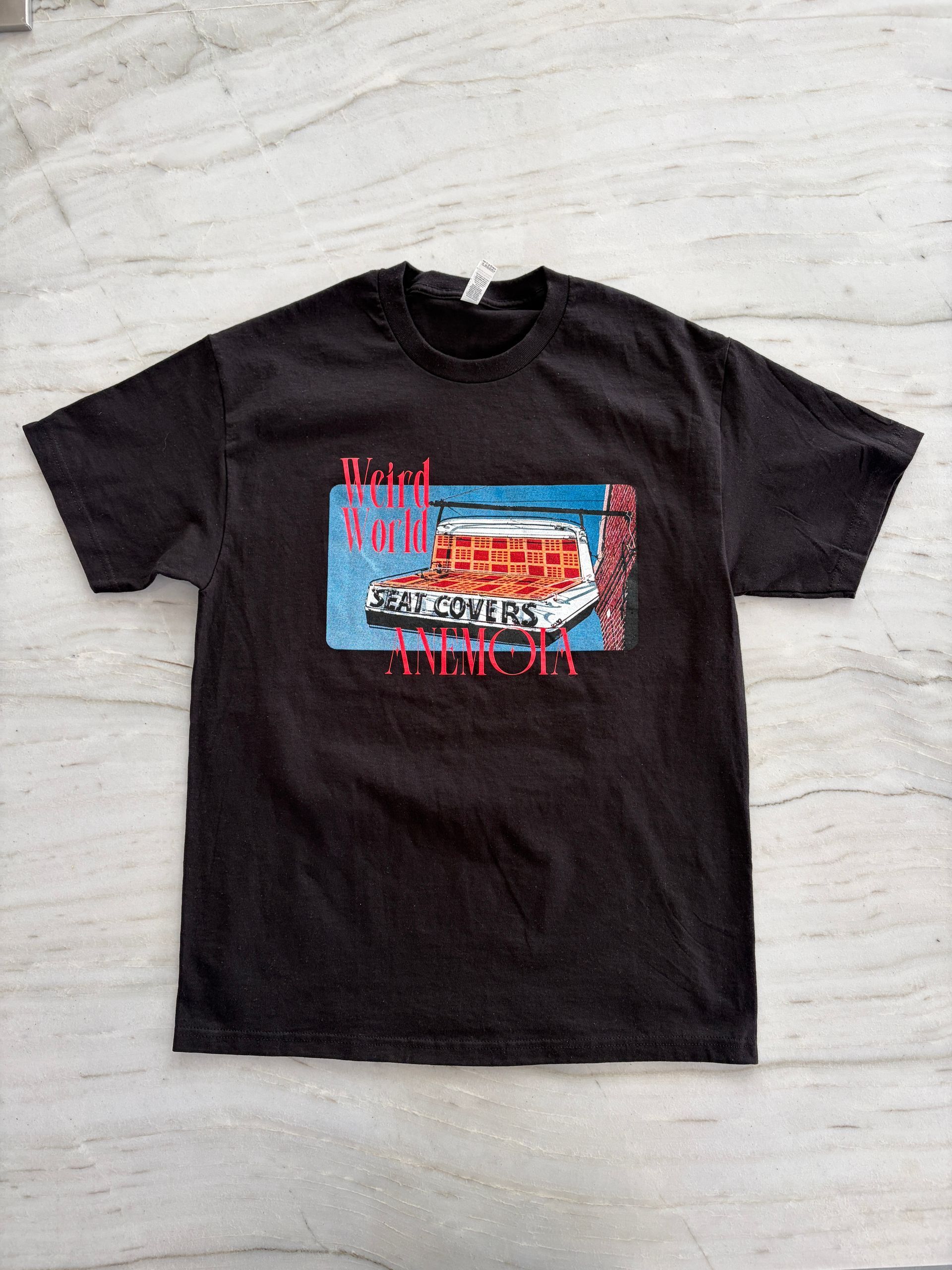 Weird World - Seat Cover Tee
