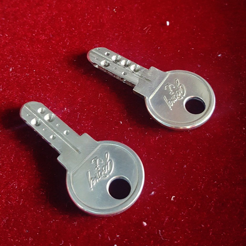 Safe Deposit locker Godrej