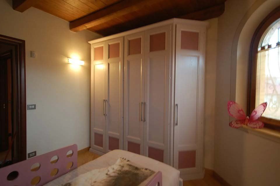 armoire en bois