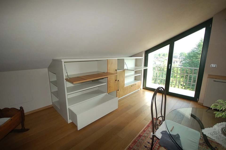 meuble en bois blanc