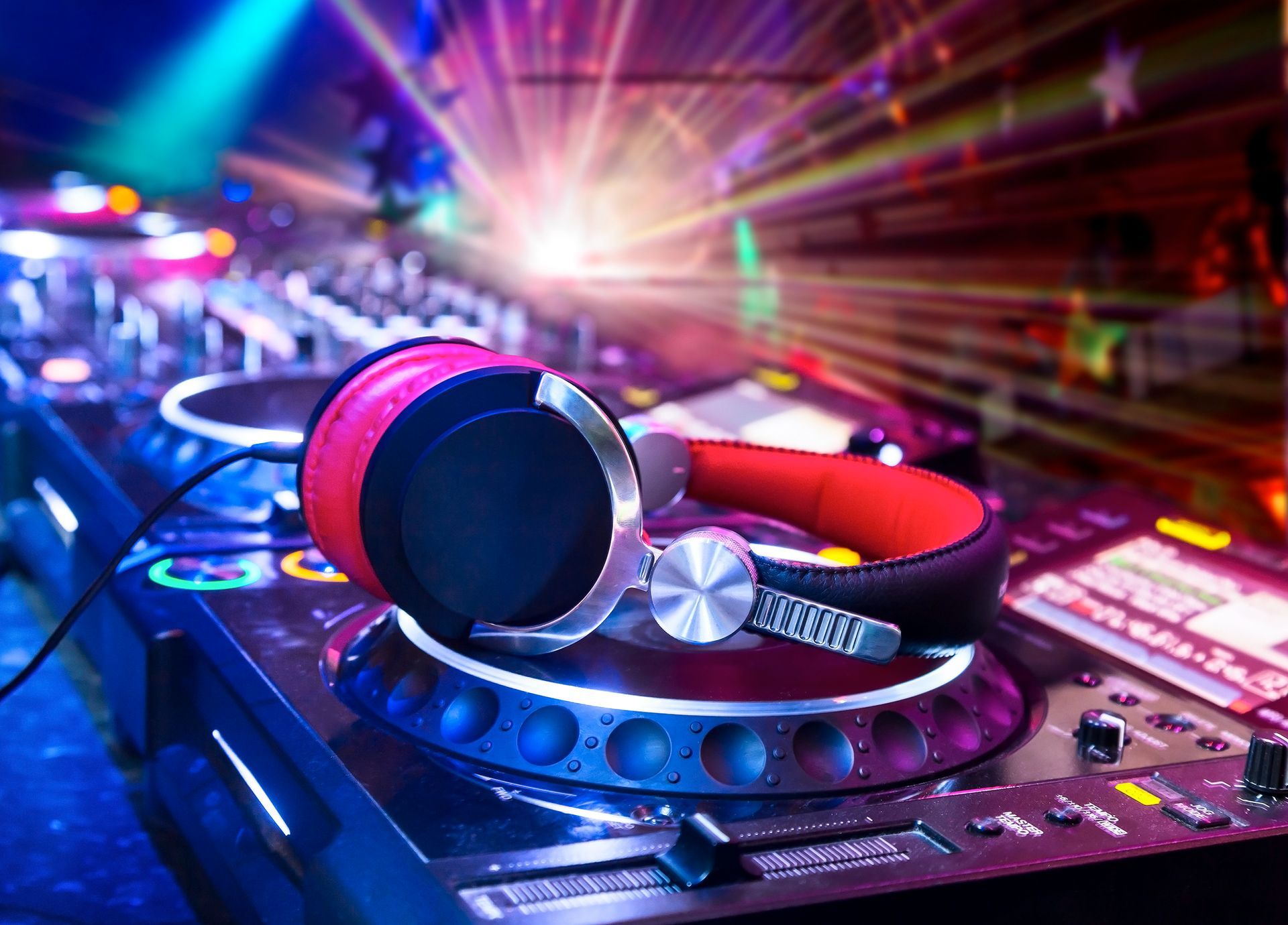 DJ Service in Cleveland, OH