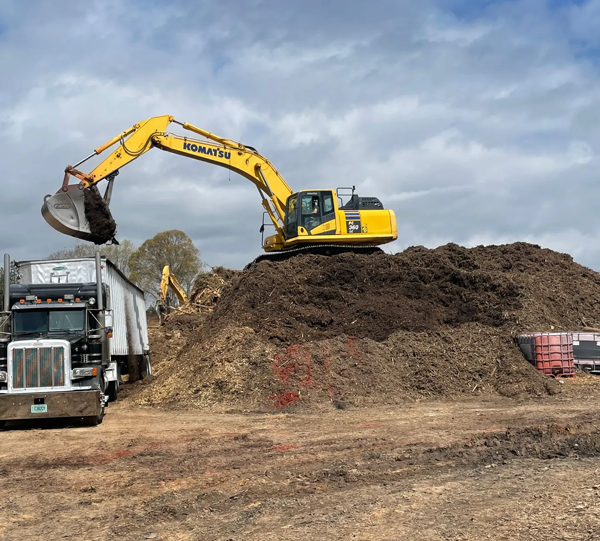 Heavy Digging Equipment — Gainesville, GA — Crystal Creek Inert Landfill LLC Heavy Digging Equipment — Gainesville, GA — Crystal Creek Inert Landfill LLC