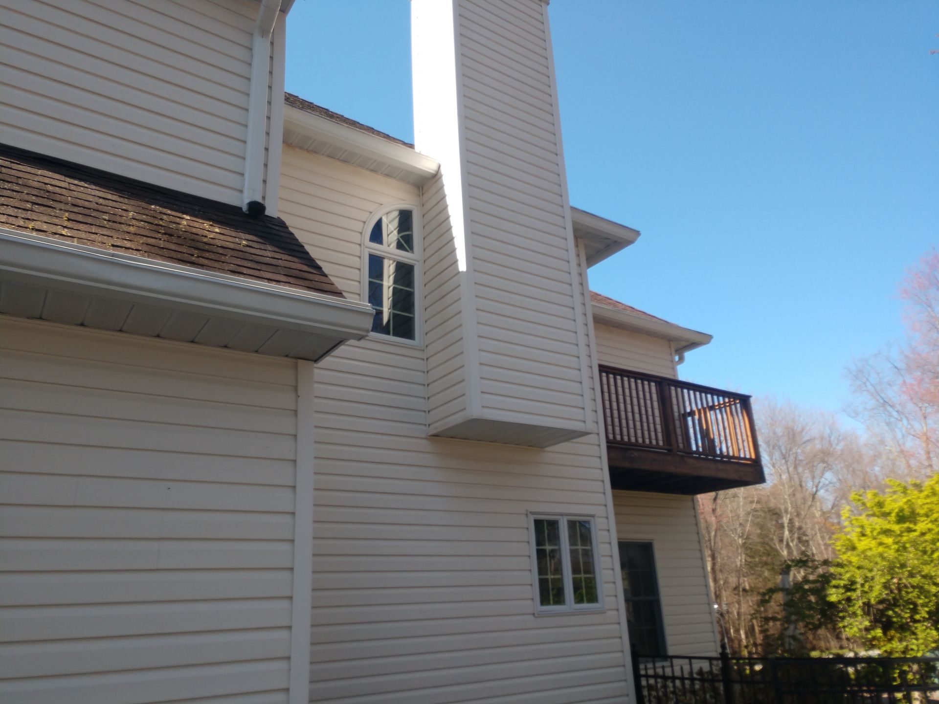 House Washing Vinyl Siding on House in Monmouth County NJ- After
