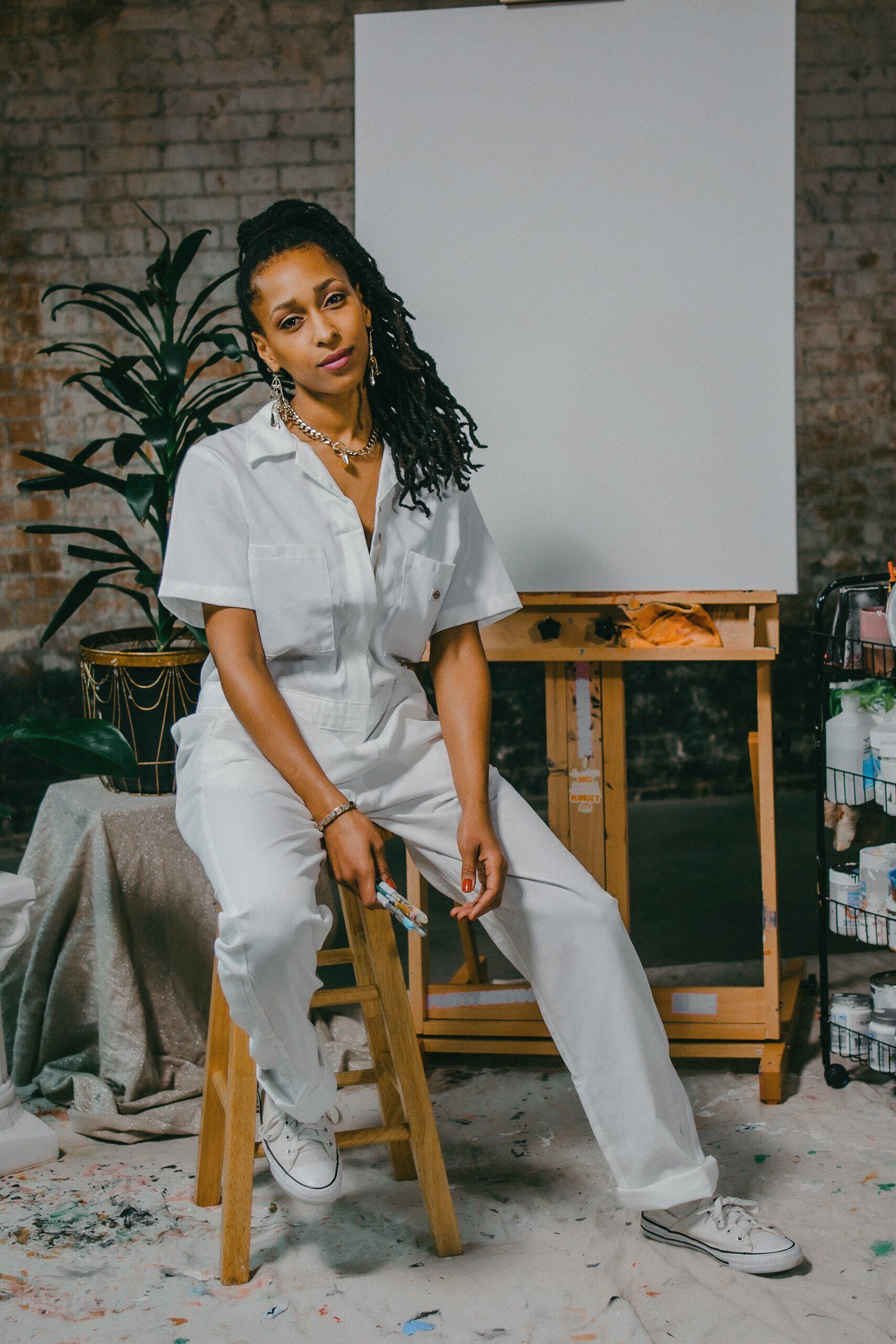 Raasheda B with a blank canvas