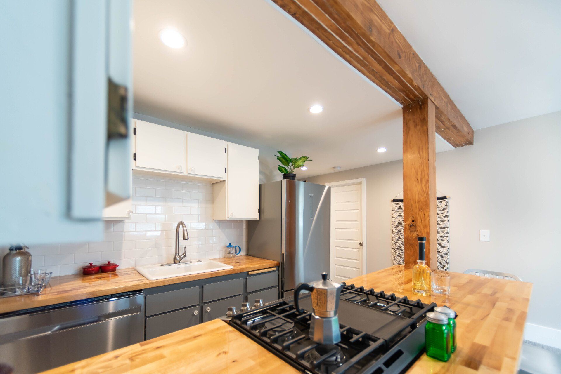 DELMONT APARTMENTS