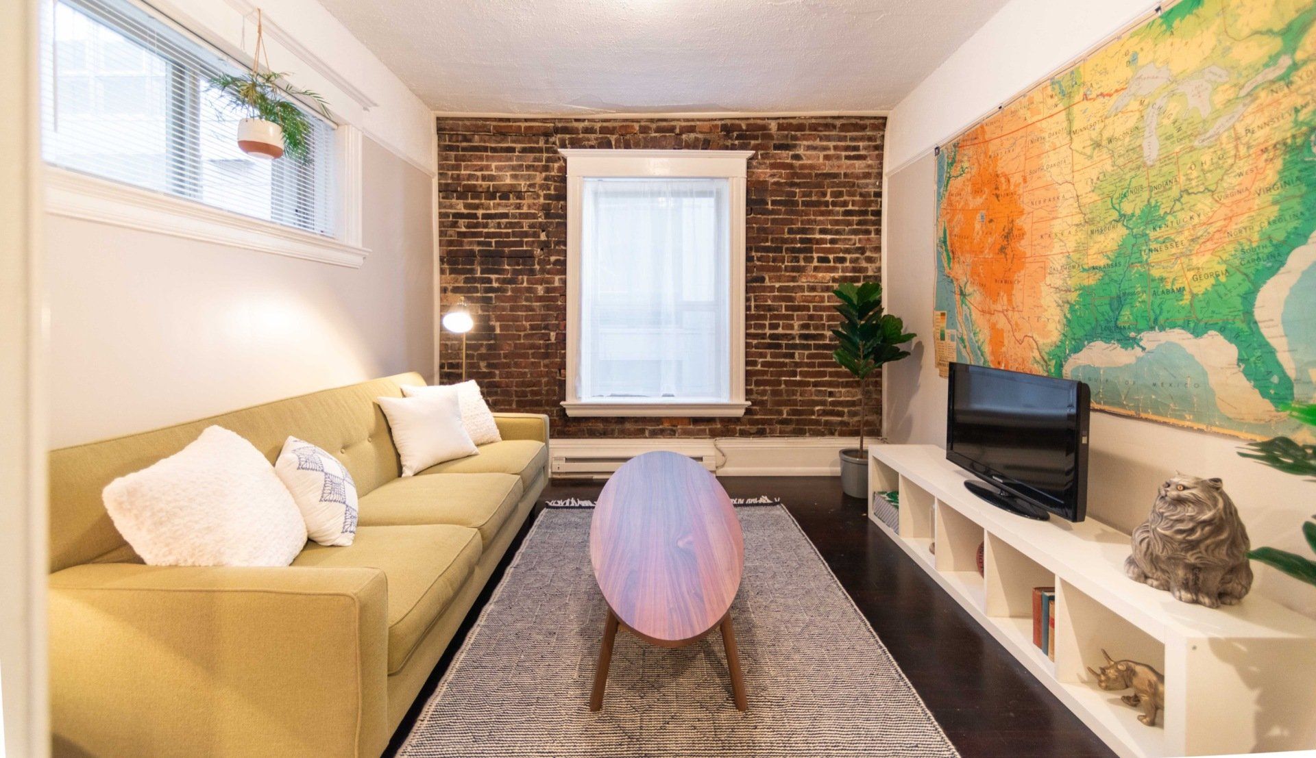 GOLDIE  APARTMENTS