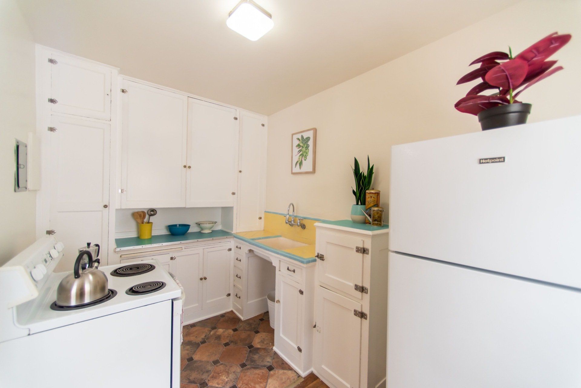 MARWOOD APARTMENTS