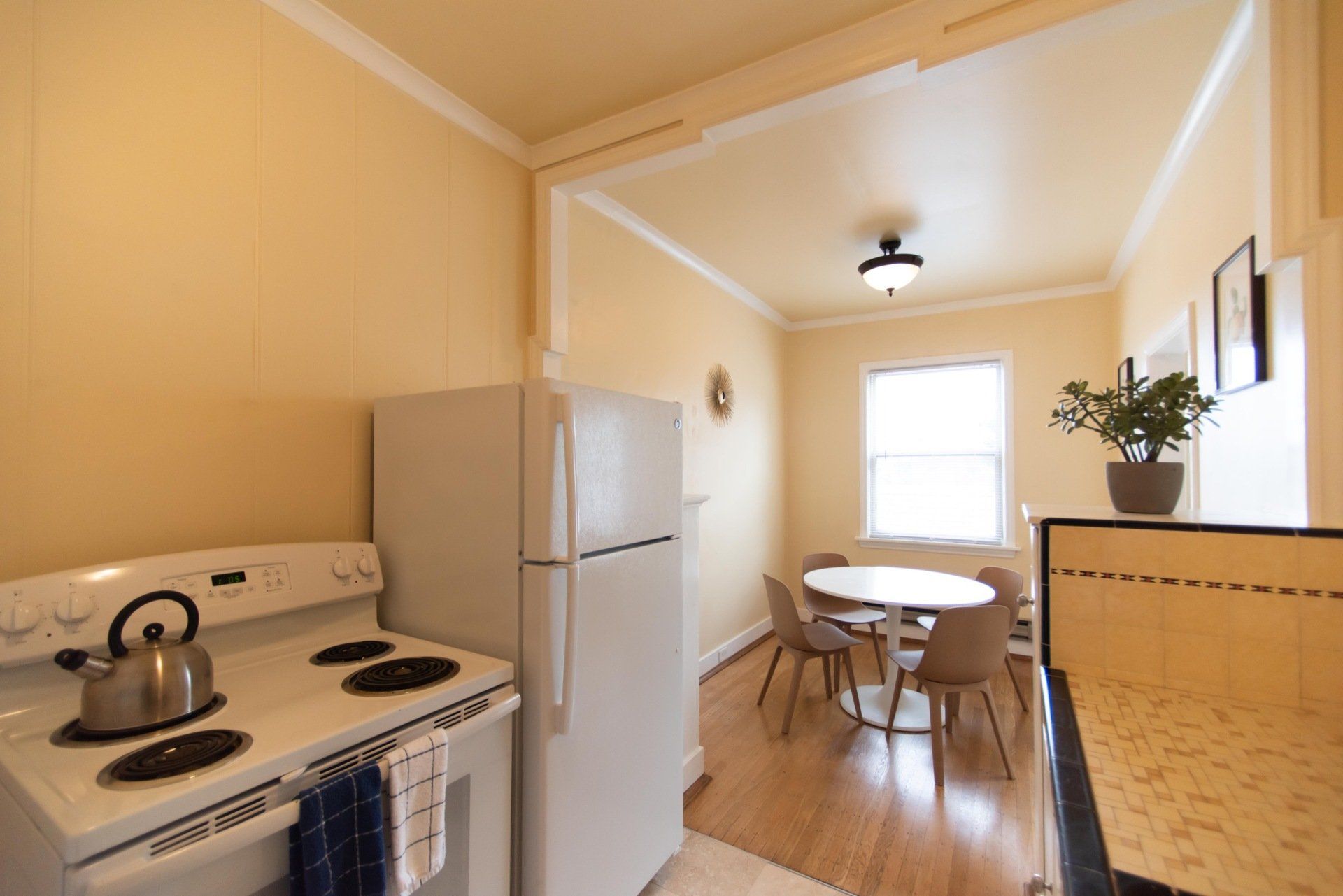 CARLYLE APARTMENTS