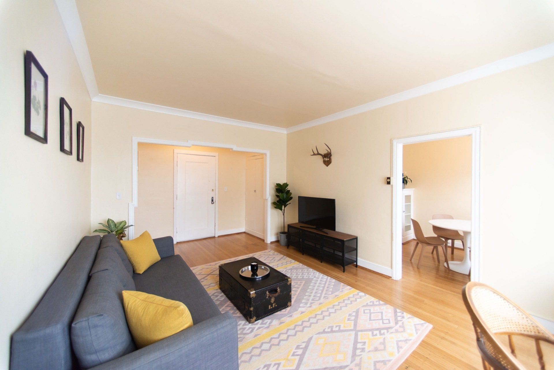 CARLYLE APARTMENTS