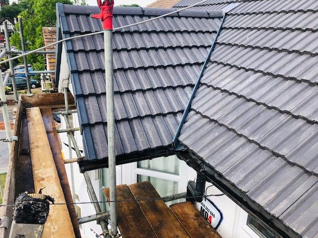 Lockerbie Roofers JSV Roofing are roof repair and replacement roof installation specialists