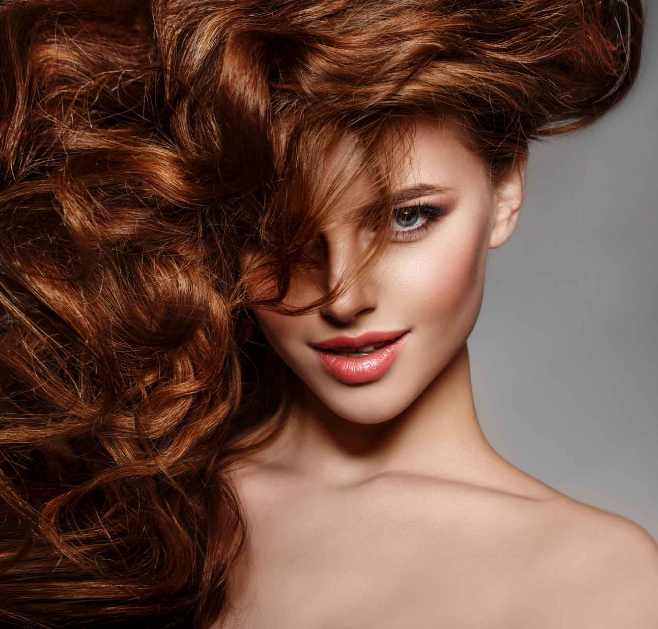 modern_brunette_hair_cut_and_products