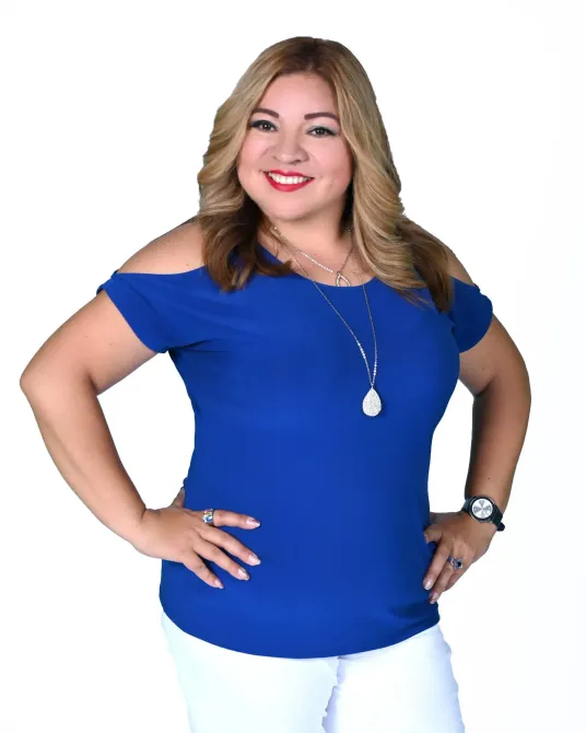 Elizabeth Celis, Photographer & Image Expert