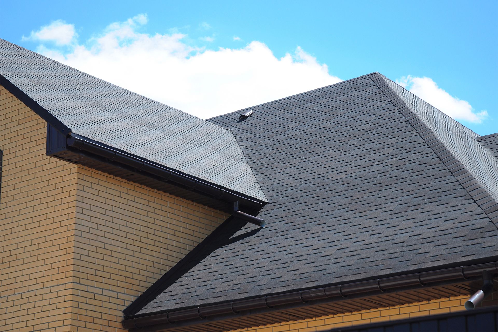 Asphalt Shingle Roof