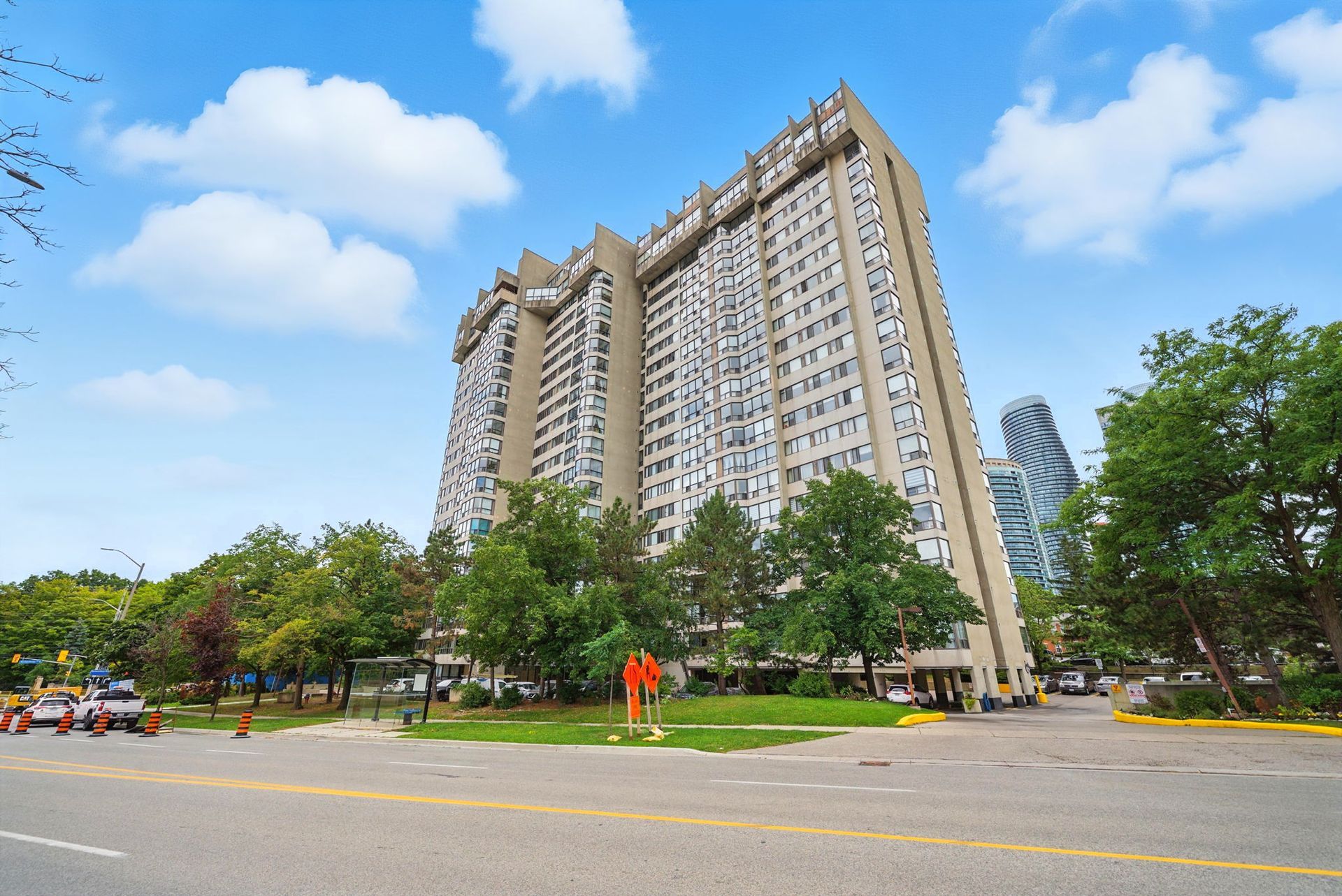 Exterior of Sherwood Towers at 200 Robert Speck Parkway, Laura Cooper Realtor