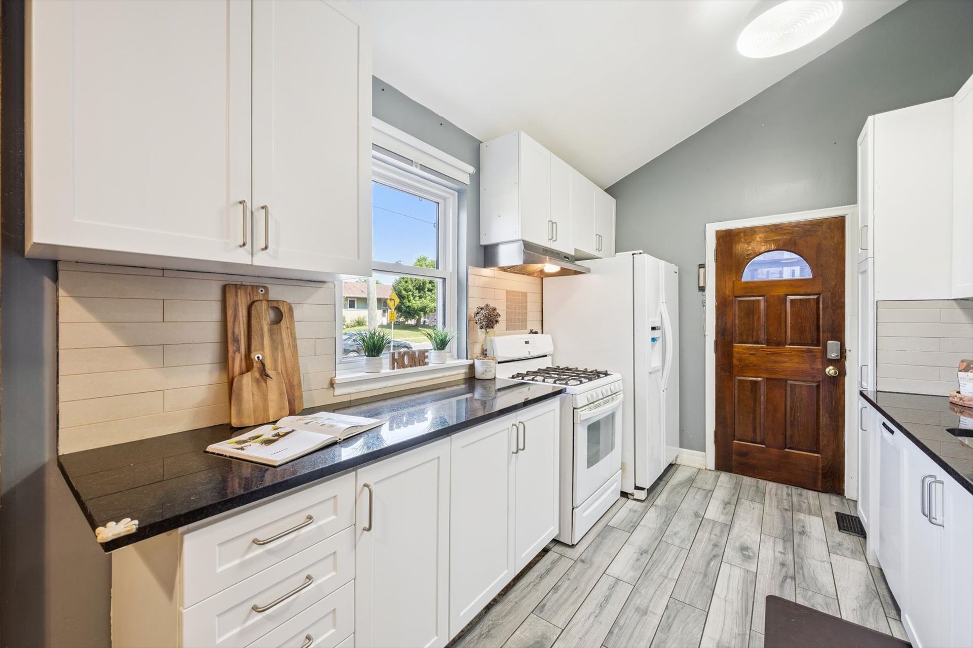 Laura Cooper Real Estate, Brampton, 57 Nanwood Drive