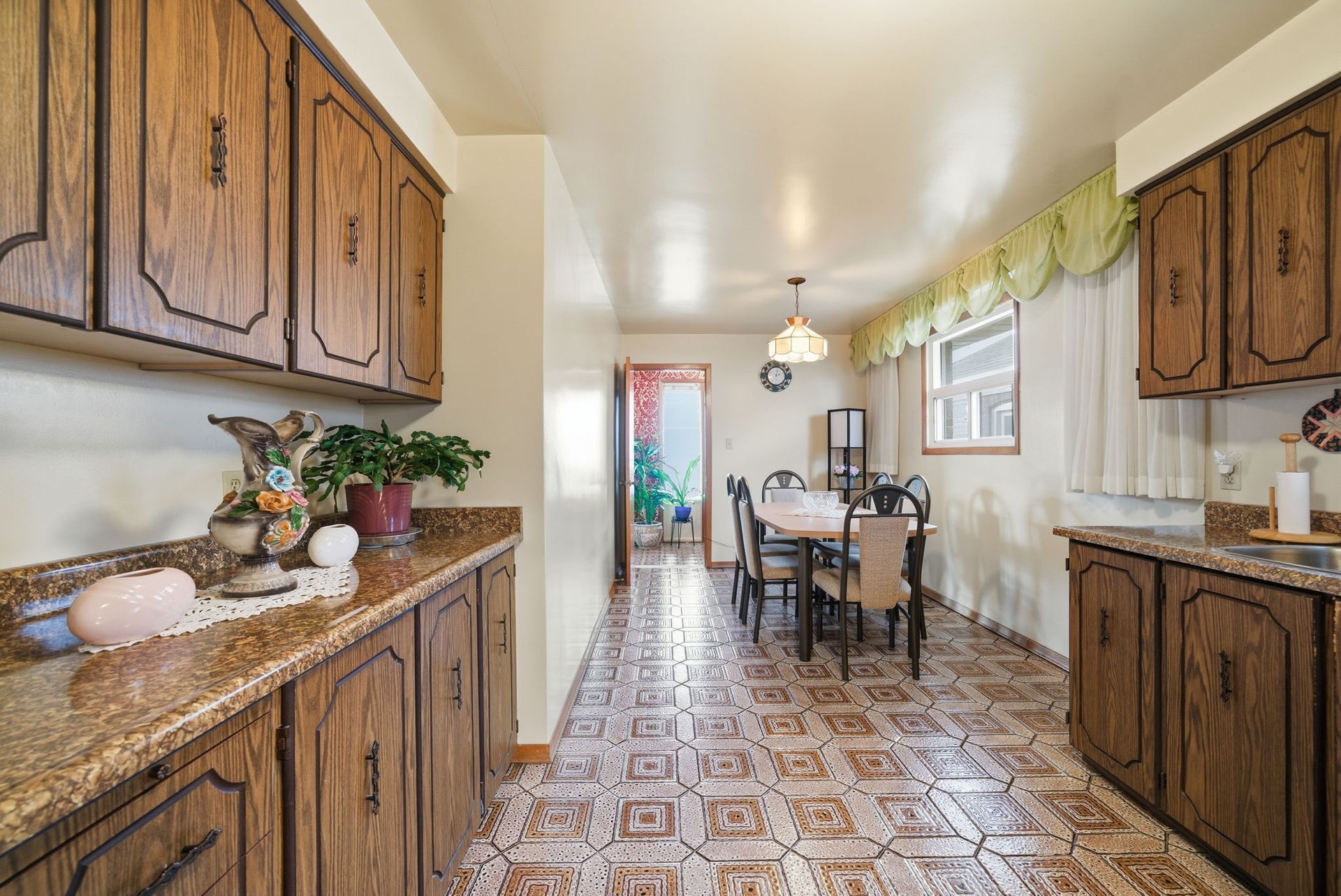 For Sale: kitchen layout showing ample counter space at 73A North Bonnington Ave, Laura Cooper Realtor