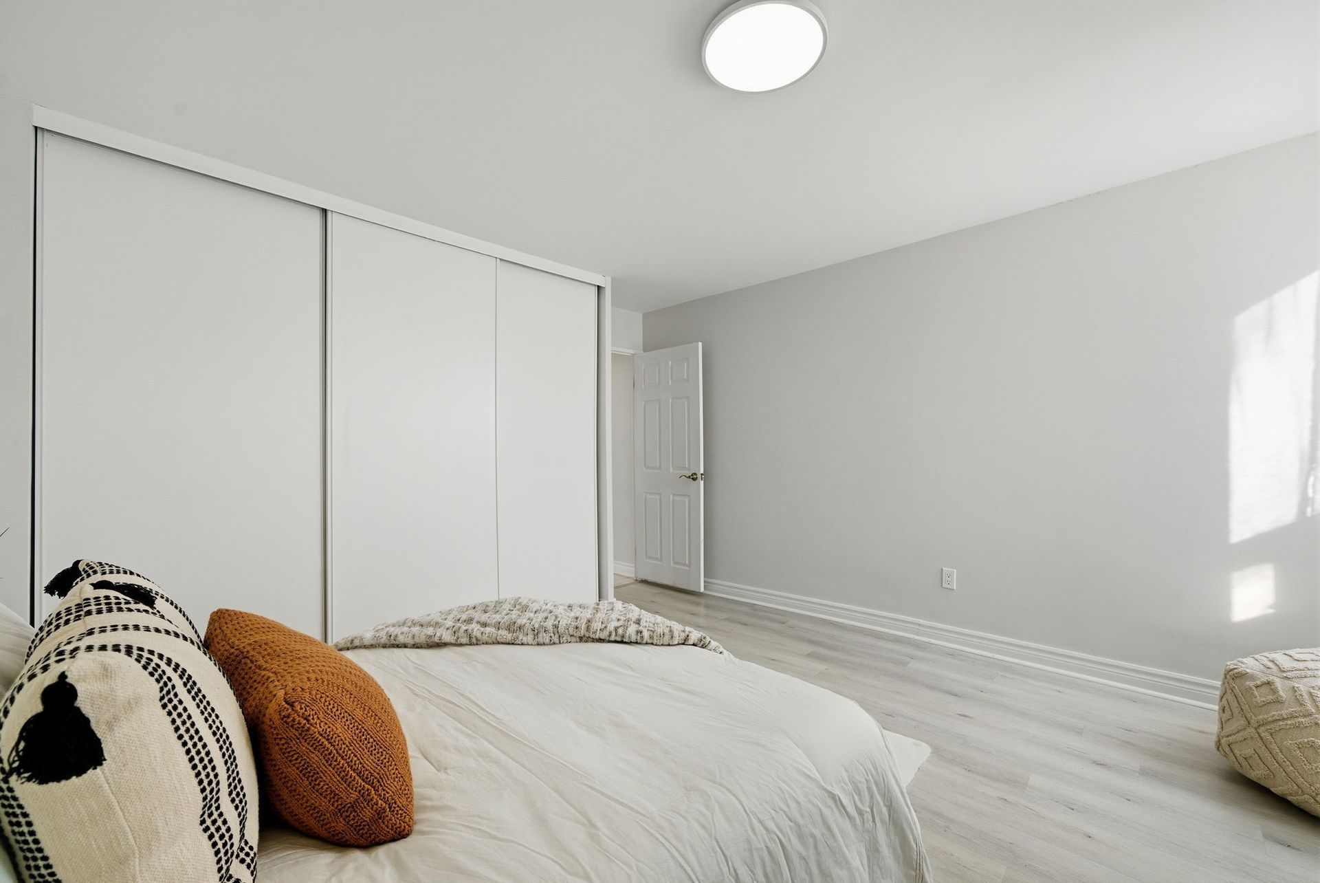 Second bedroom with wall-to-wall closet, condo listed by Laura Cooper Realtor