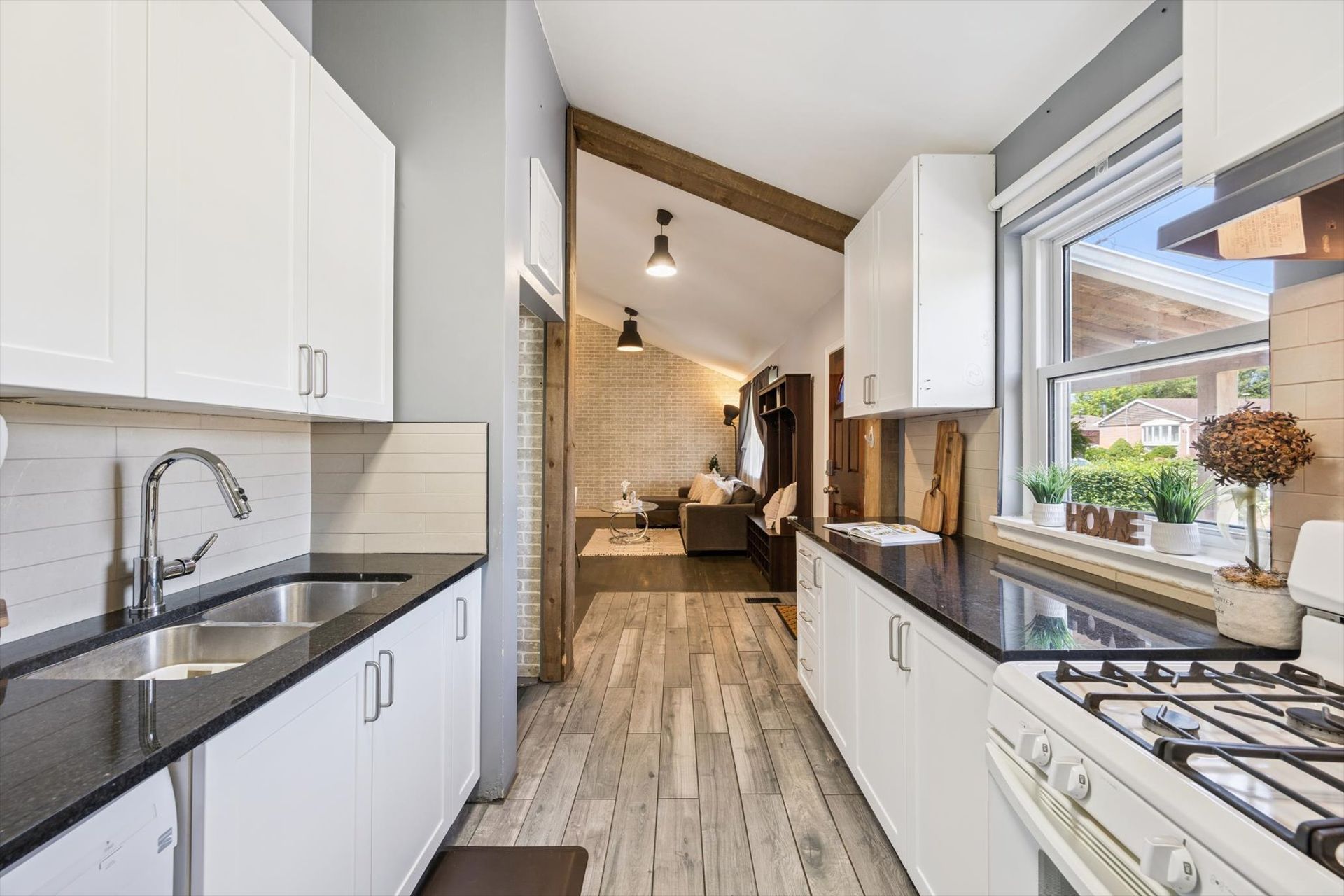 57 Nanwood Drive, Brampton Real Estate, Laura Cooper Realtor