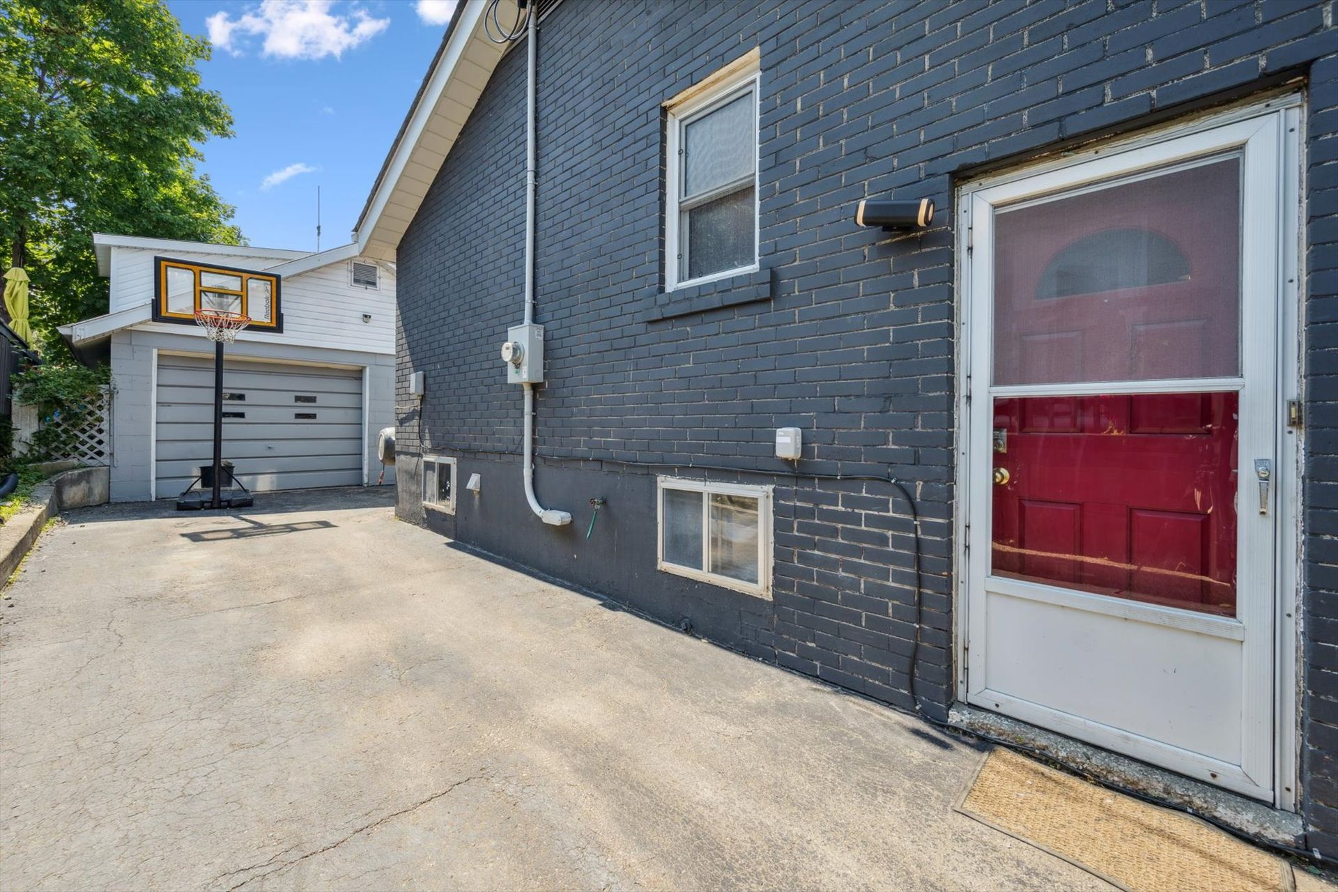 Brampton Real Estate, 57 Nanwood Drive,Laura Cooper Realtor