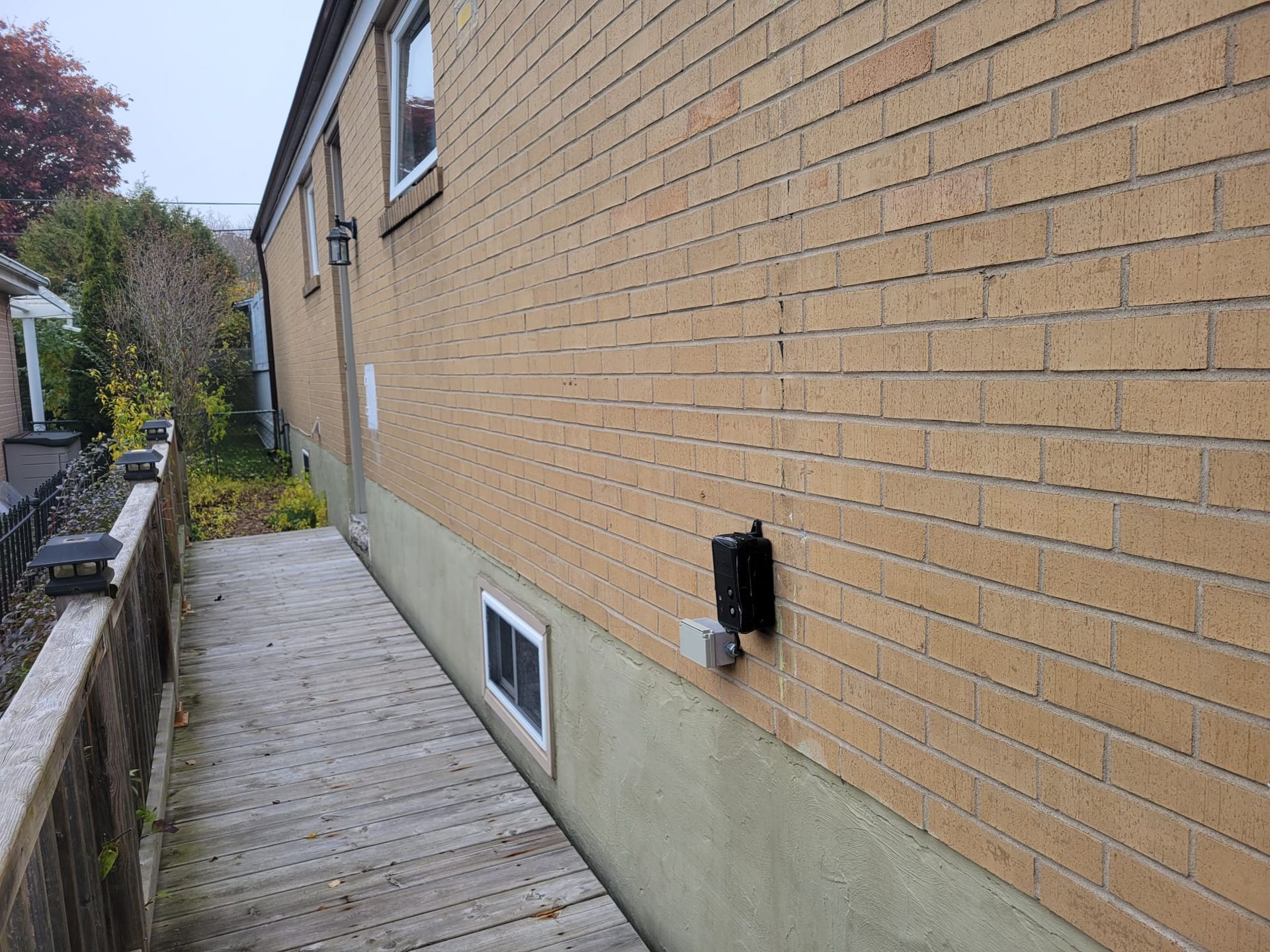 Side Entrance, Lower Unit, For Lease, Sylvan Ave, Laura Cooper Realtor