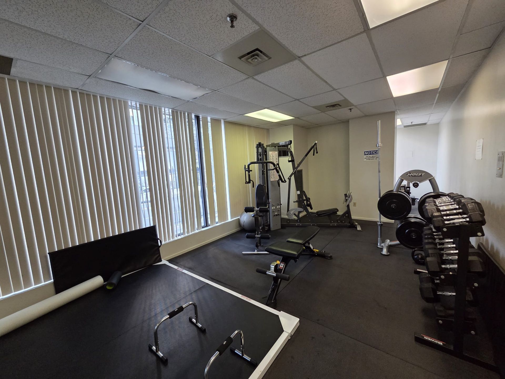 Fitness centre amenity in TO Condominiums, listed by Laura Cooper Realtor