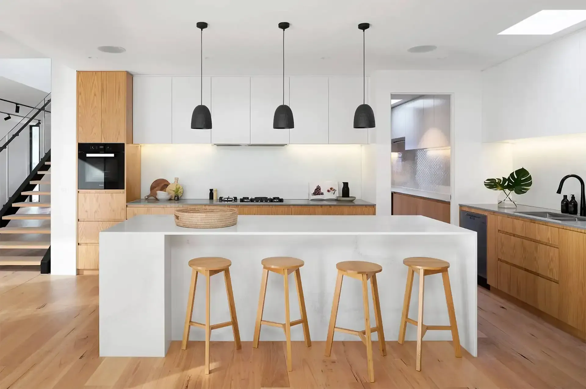 Help with the short stay levy in Victoria