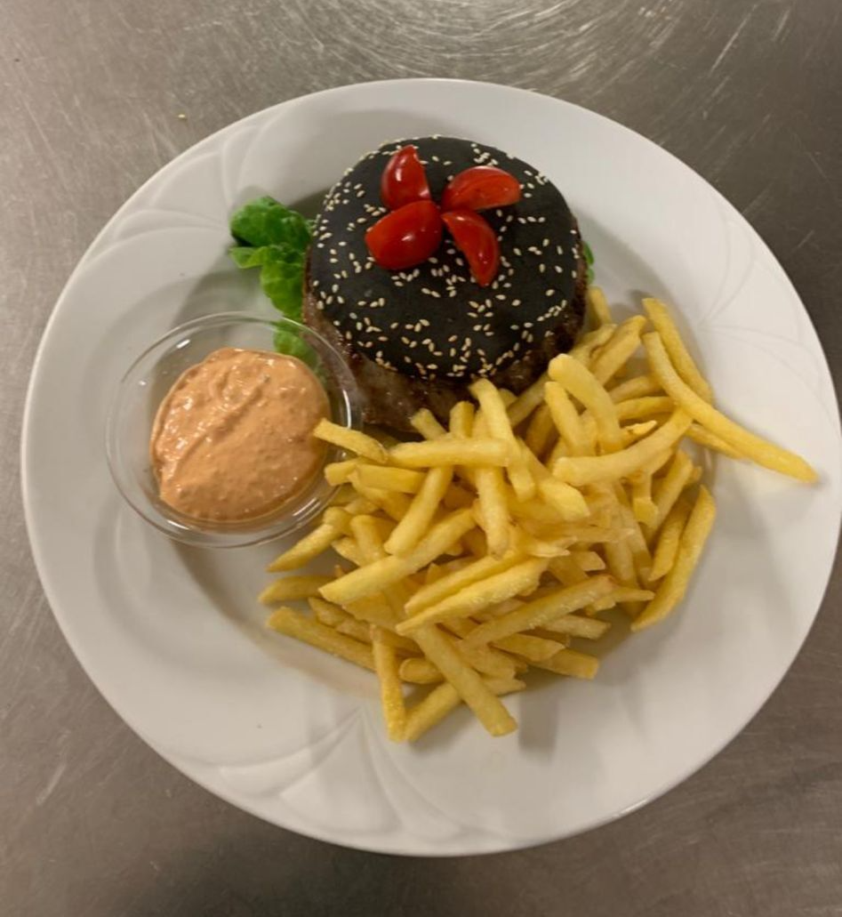 Burger und Pommes frites