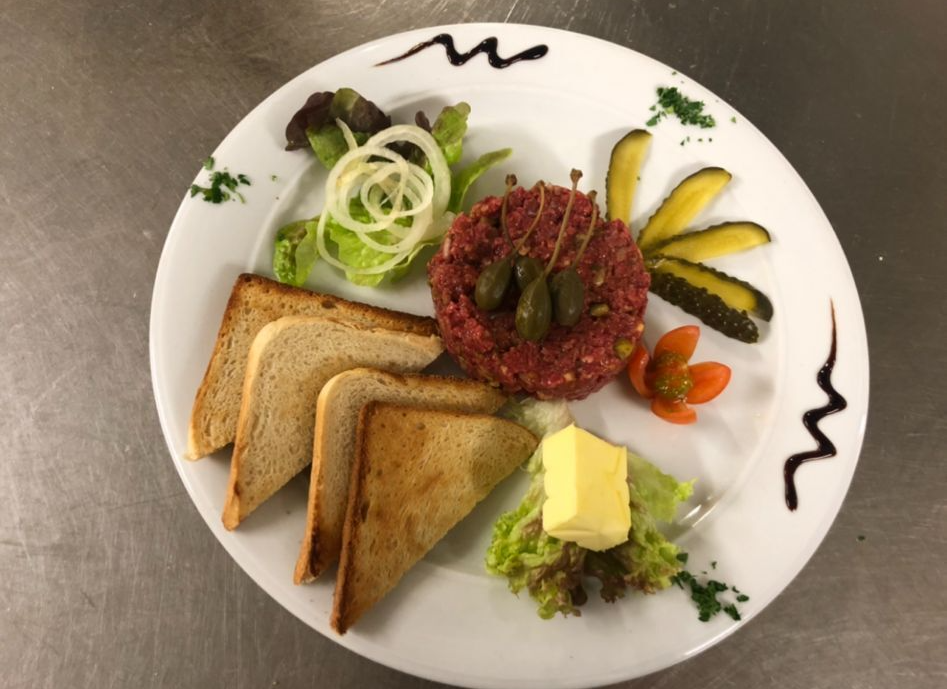 Tartar mit Toast