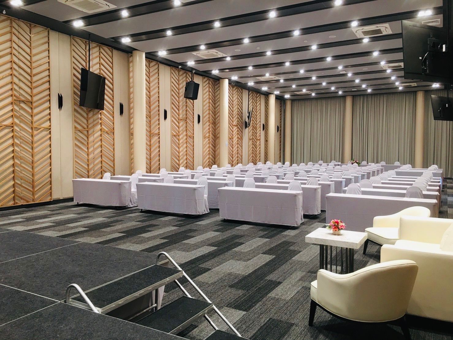 Aisana Hotel Korat - Meeting Room