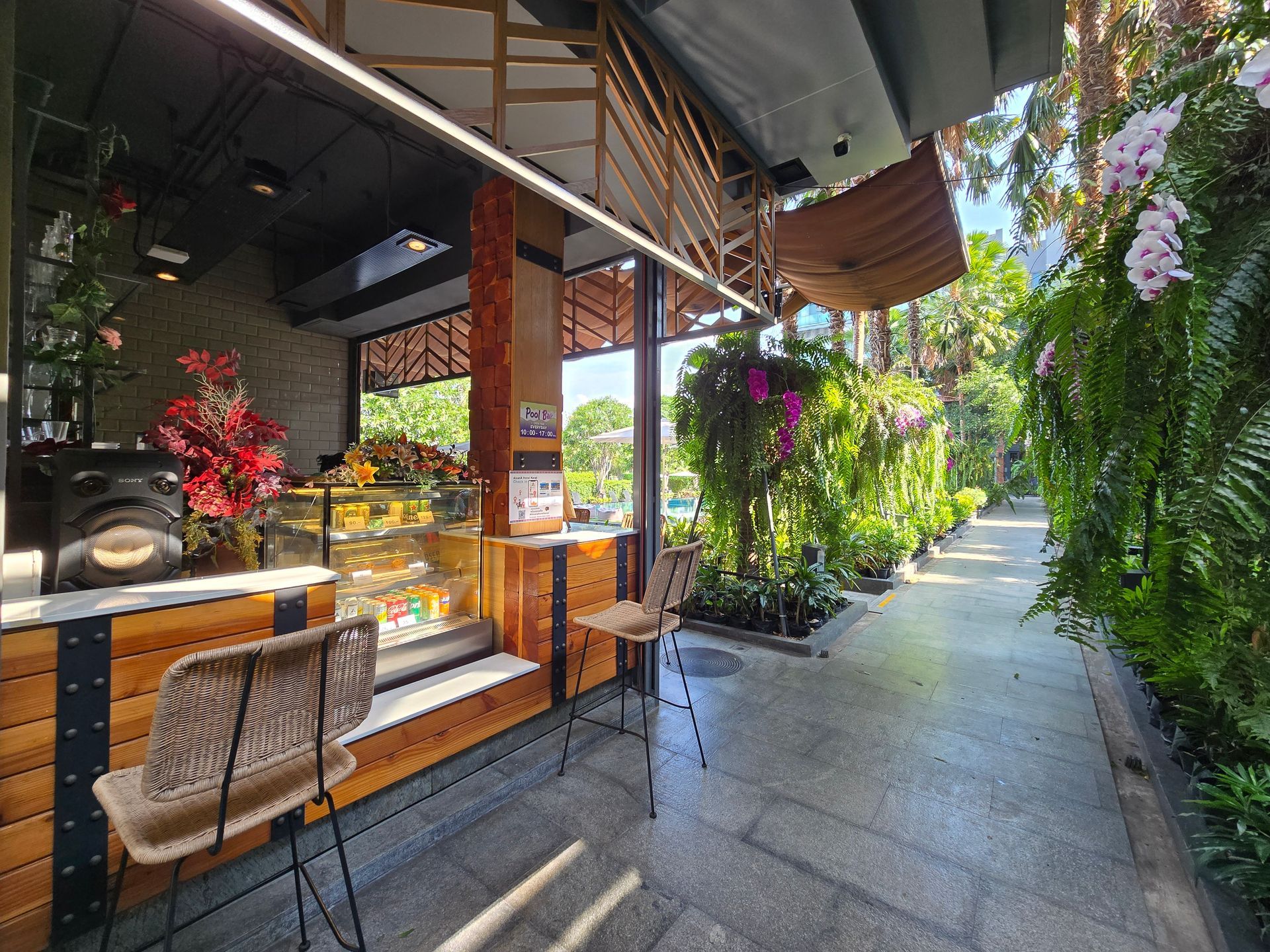 Aisana Hotel Korat - Restaurant & Cafe