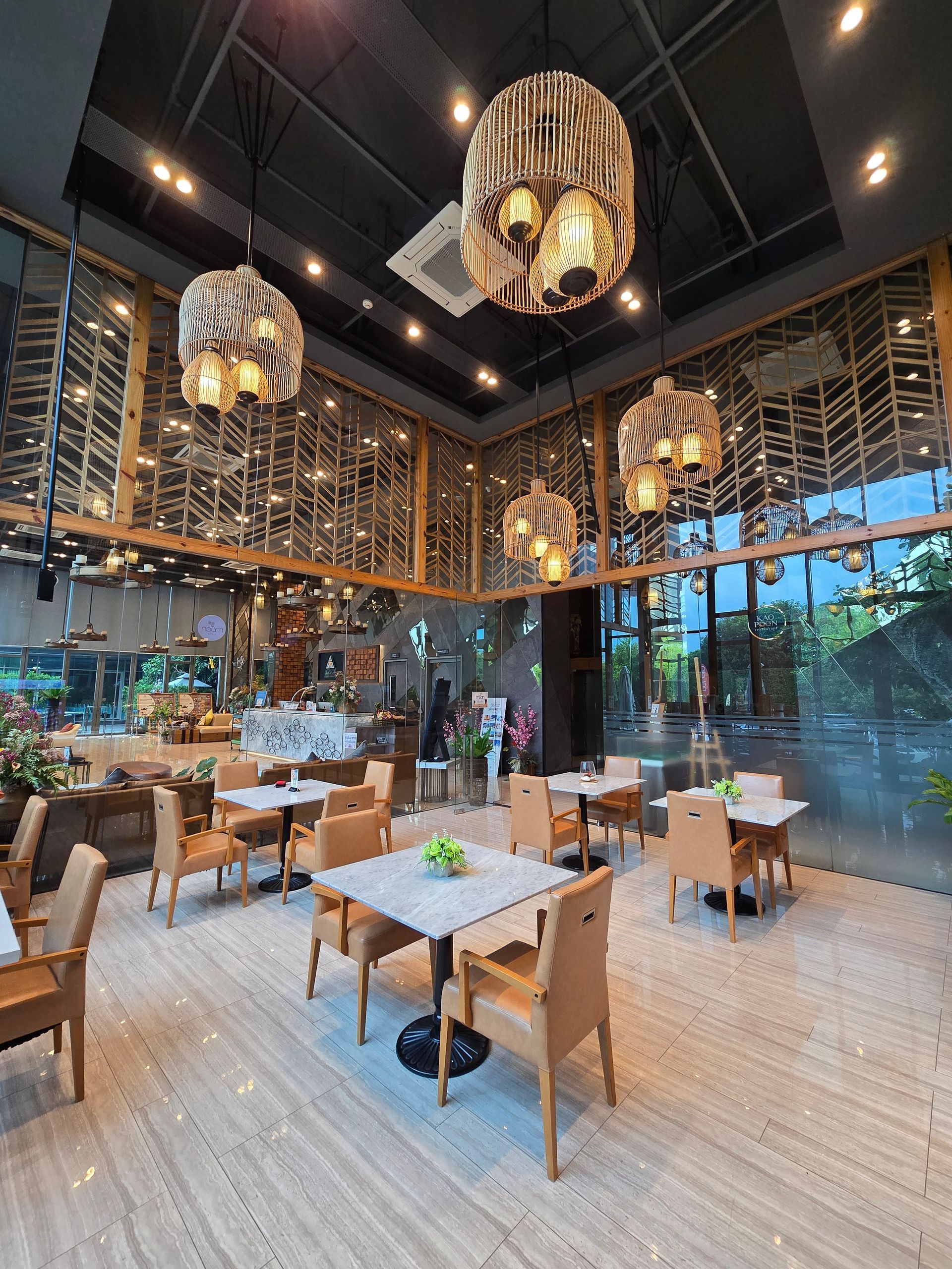 Aisana Hotel Korat - Restaurant & Cafe