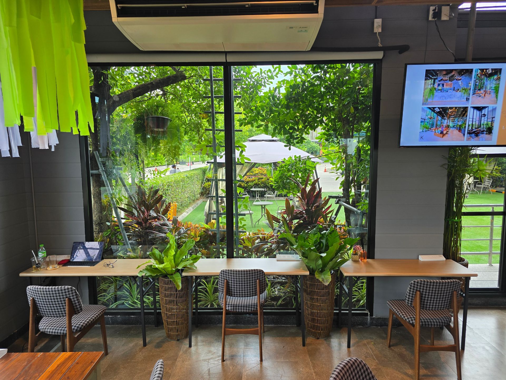 Aisana Hotel Korat - Restaurant & Cafe