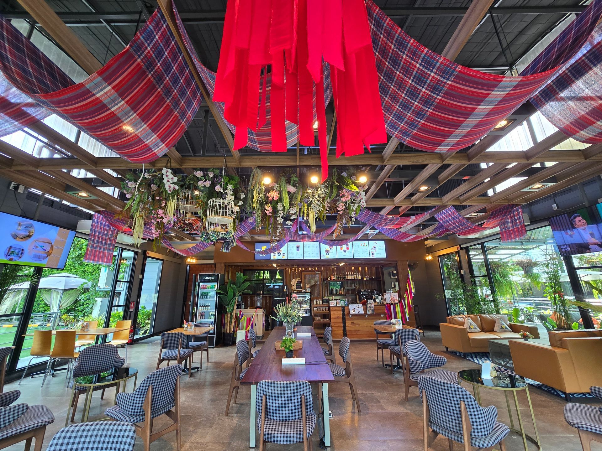 Aisana Hotel Korat - Restaurant & Cafe