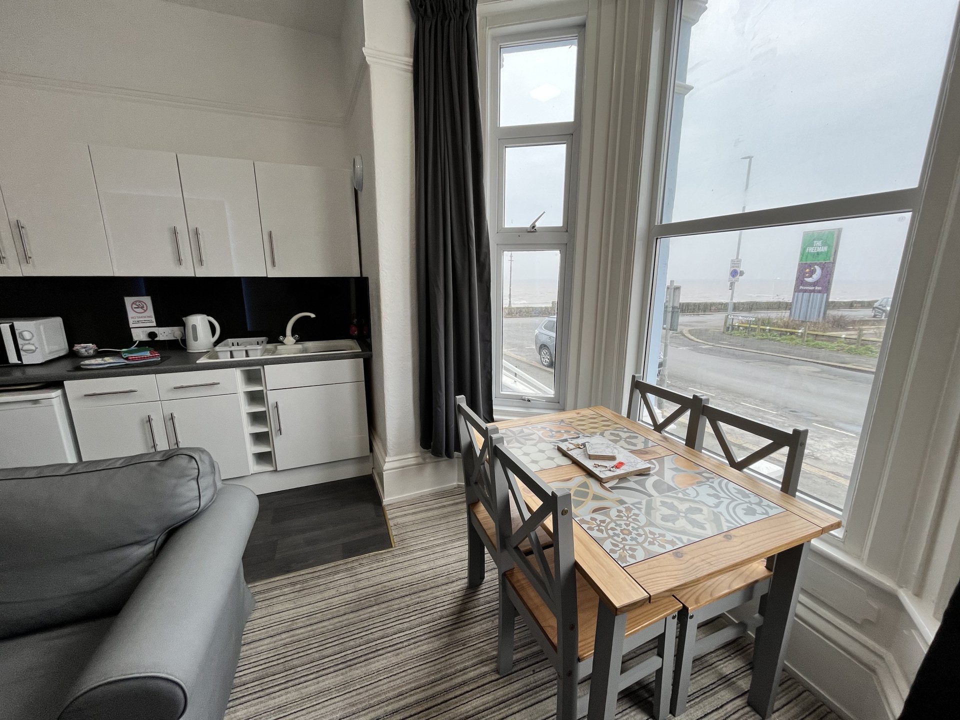 Seafront holiday apartments Oceana Holiday Apartments