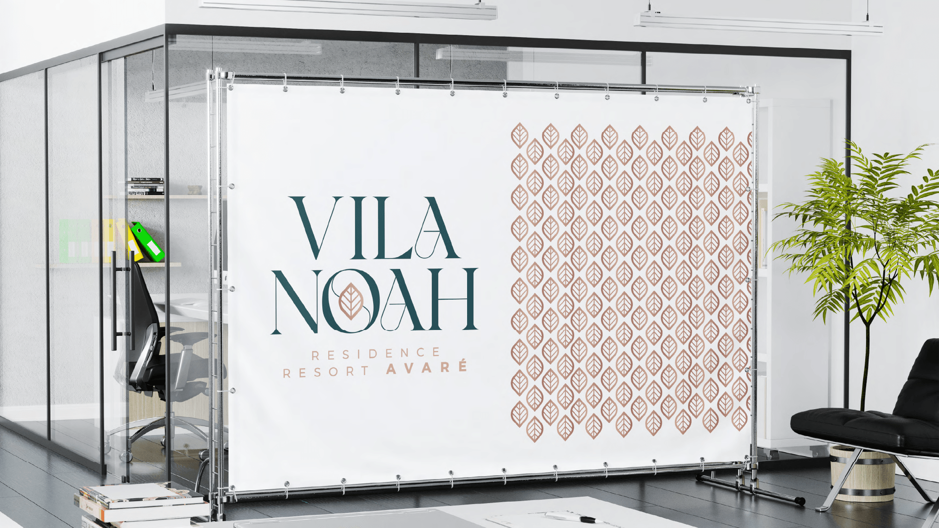 Um banner em um escritório moderno com o logotipo 