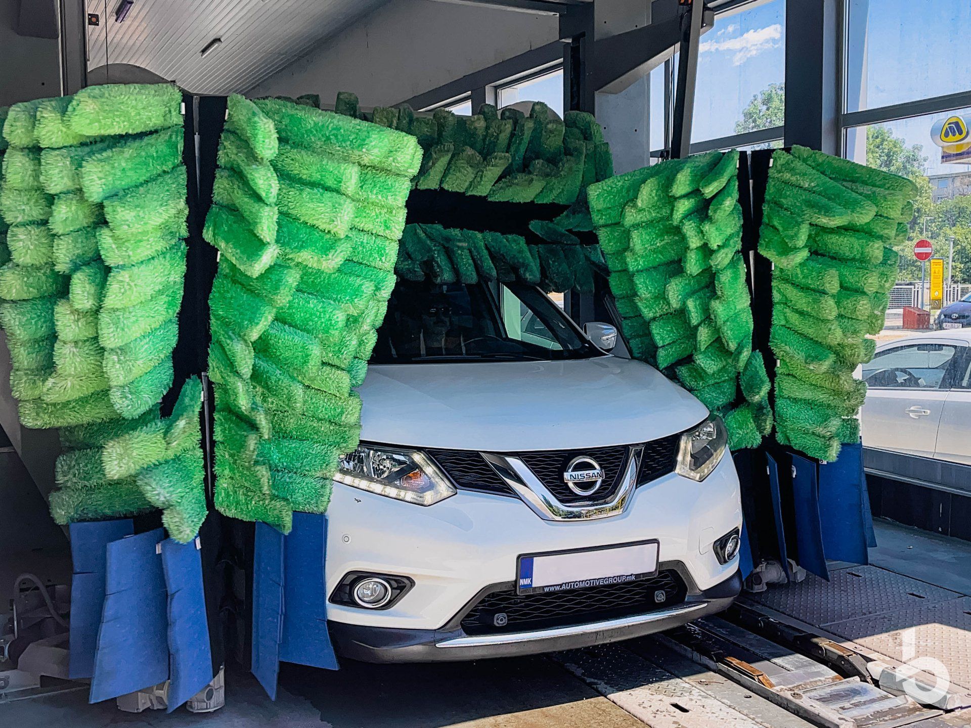 Christ Autowaschanlage Trocknung Bürsten