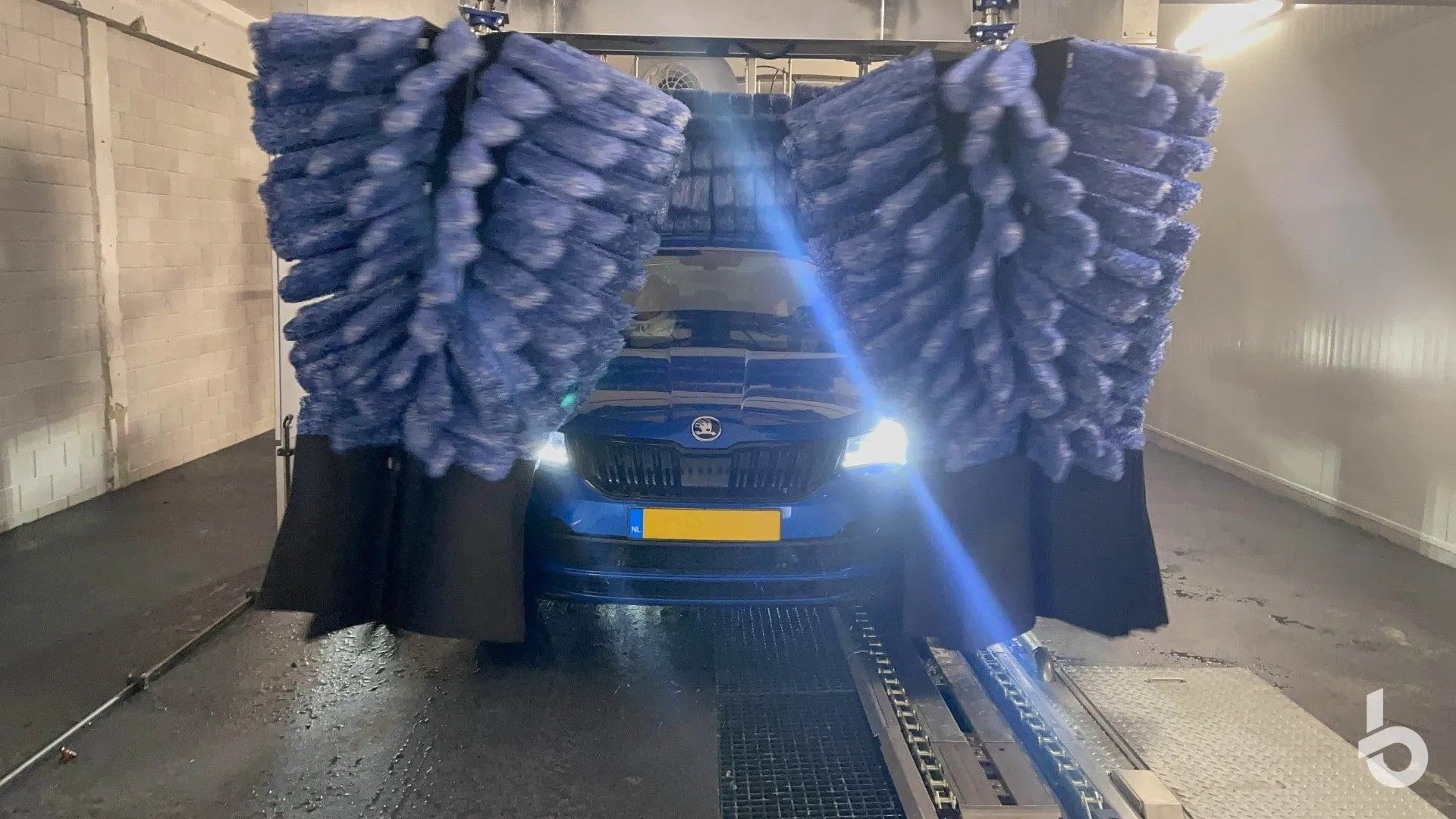 Autowaschanlage Bürsten