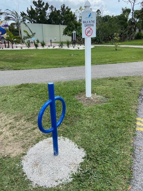 a blue pole