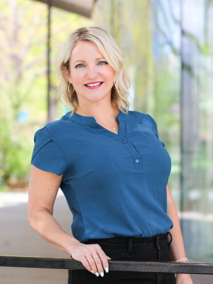 Micah Davis realtor