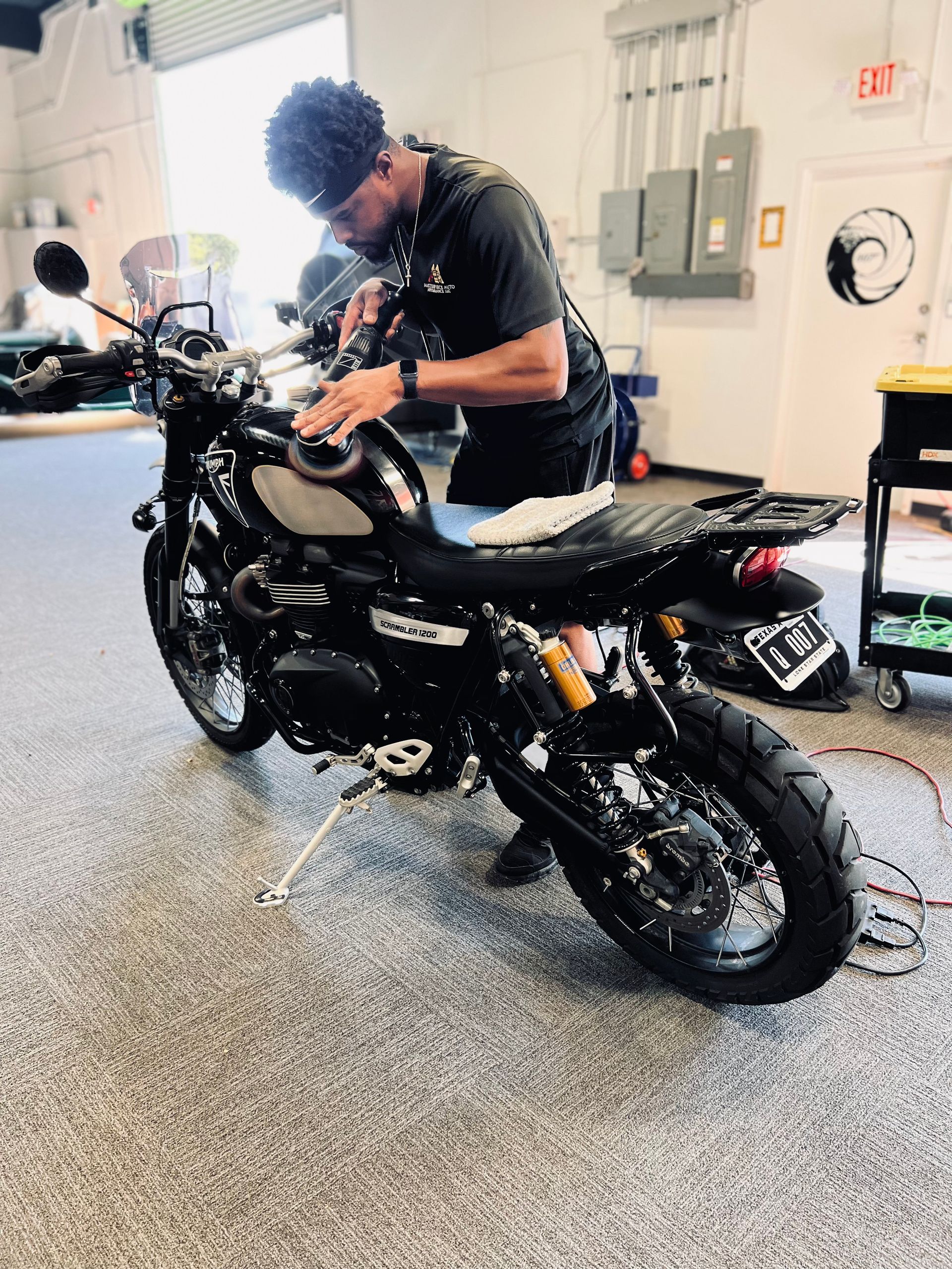 Paint Correction Triumph Bond Edition
