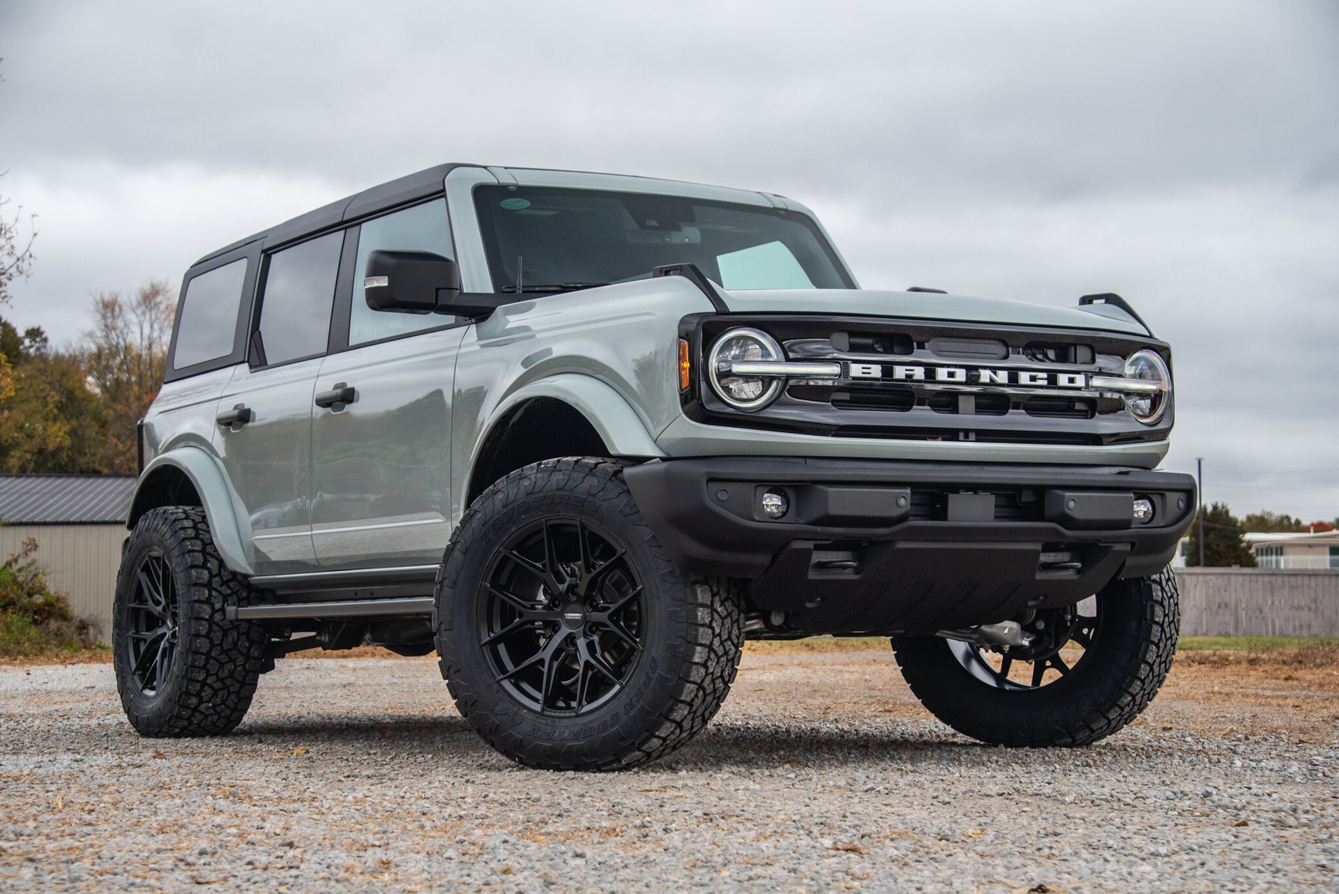 Wheels Tires Bronco Vossens