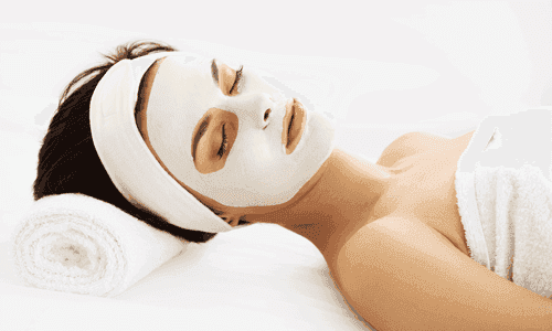 Gezichtsverzorging in holistische schoonheidssalon Elements of Beauty