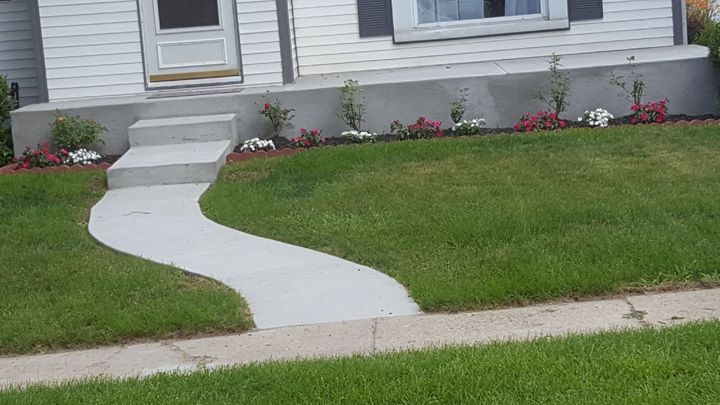 Pleasant House Driveways — Mishawaka, IN — Burke Concrete Inc