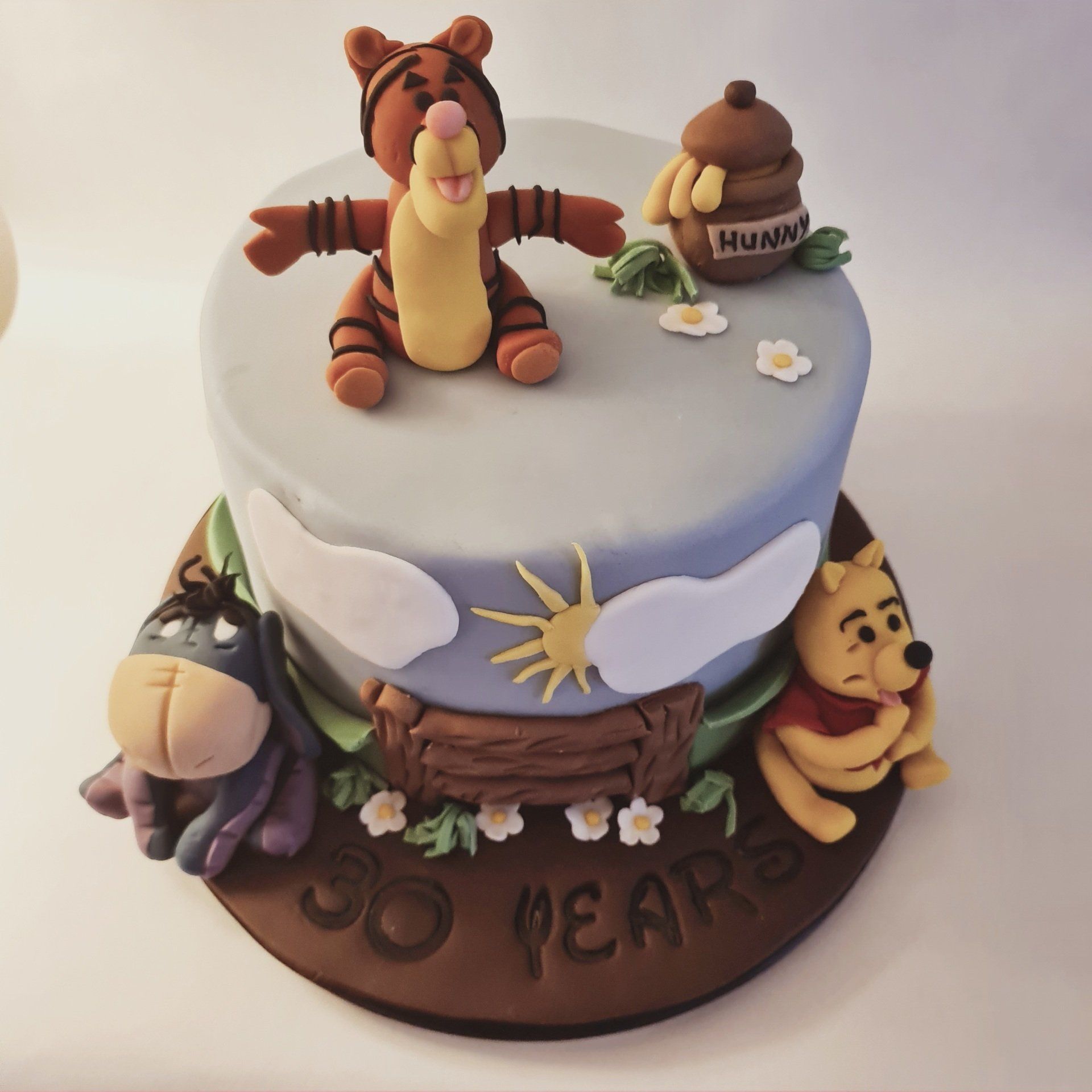 Tigger Cake