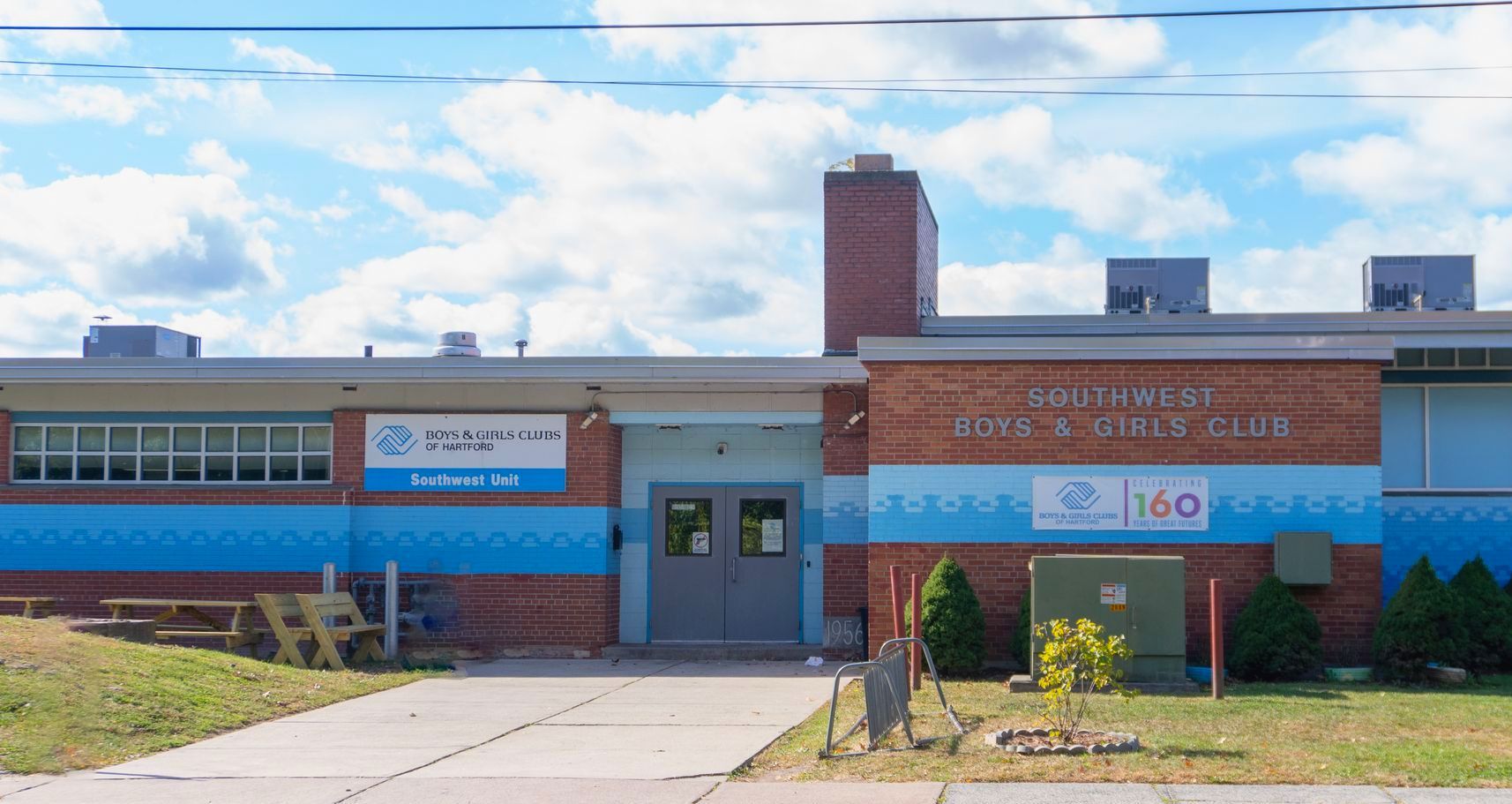 A brick building with a sign that says southwest Boys & Girls Club