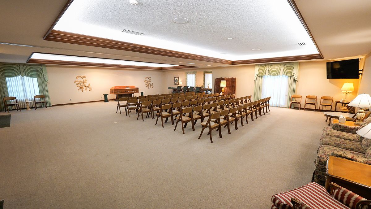 Brown-Butz-Diedring Chapel| Bozell Funeral Homes