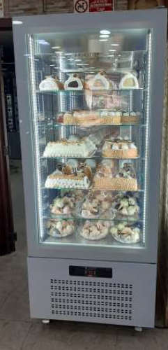 armadio refrigerato gelateria